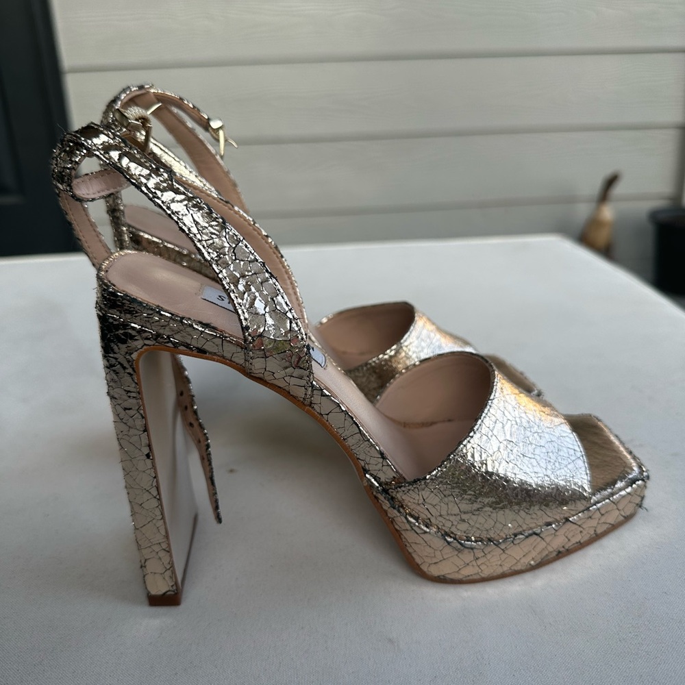 Steve Madden Open Toe Gold Heel - image 6